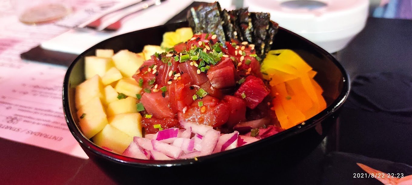 Poké de atún