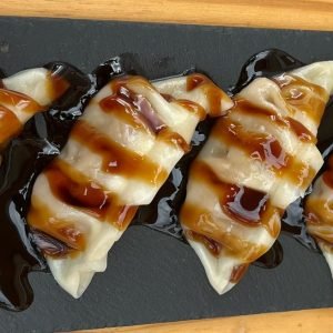 Gyoza de pato con salsa teriyaki