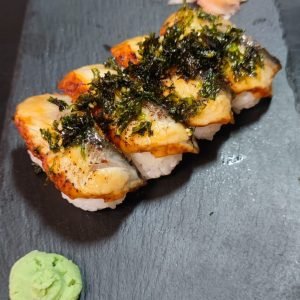 Bandeja 4 niguiris anguila