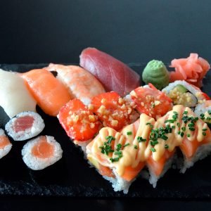Bandeja Sushi Fusión (16 piezas)