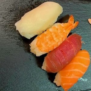 Bandeja 4 niguiris mixta